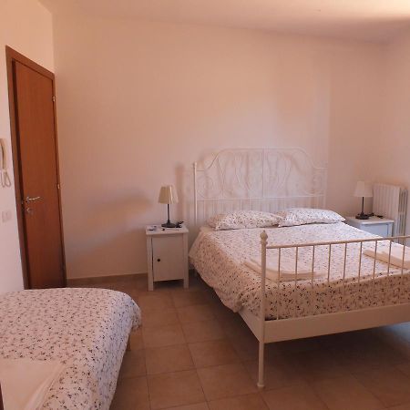 Bed and Breakfast Il Torrione Ези Экстерьер фото