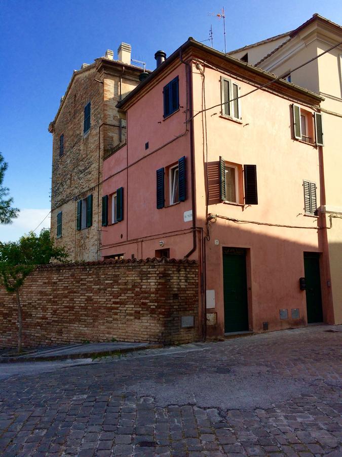 Bed and Breakfast Il Torrione Ези Экстерьер фото